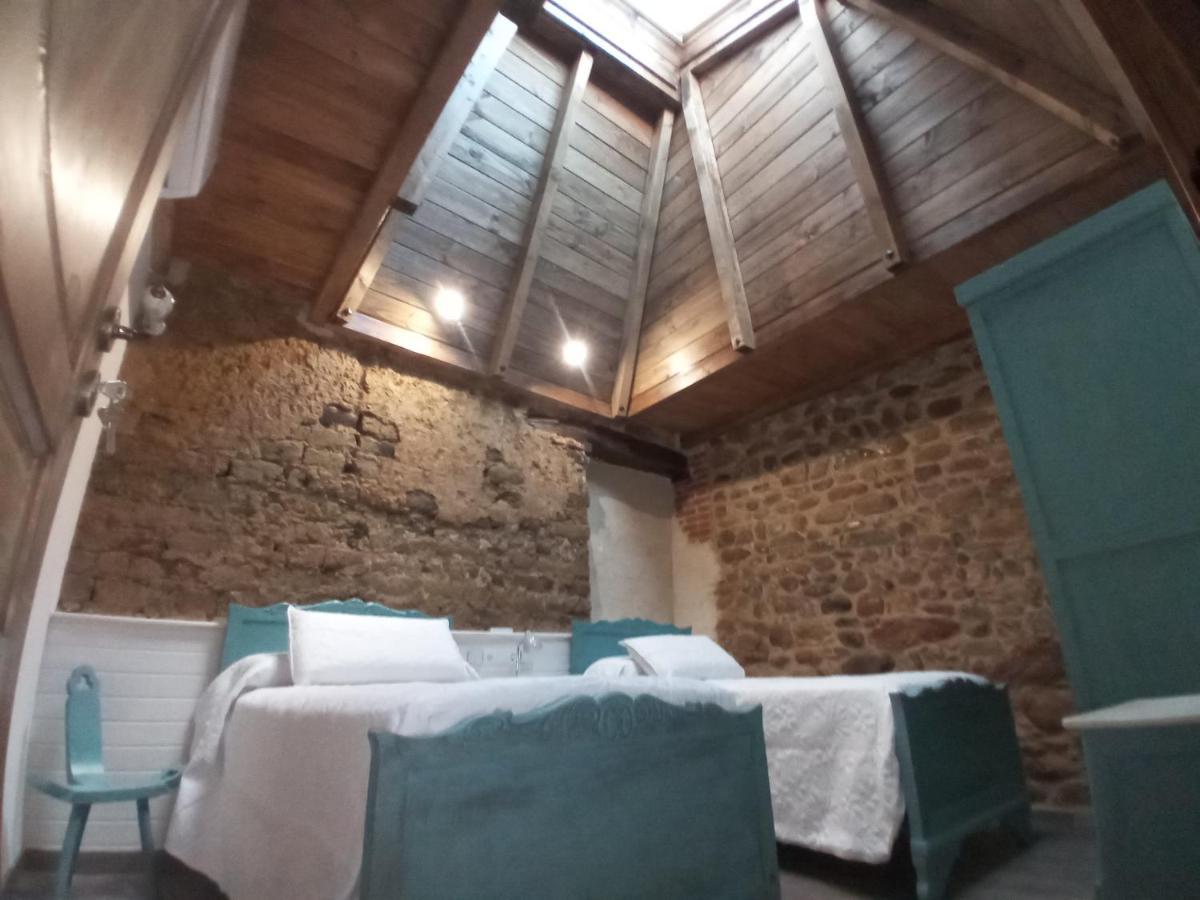 Hostal La Medina De Camponaraya Buitenkant foto