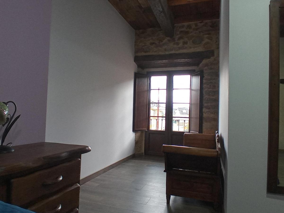 Hostal La Medina De Camponaraya Buitenkant foto
